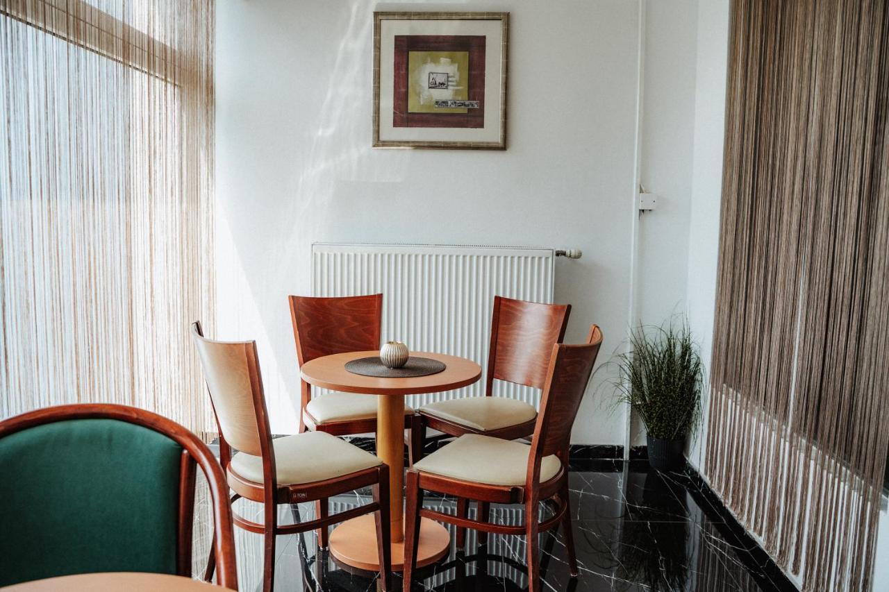 Dudok House Aparthotel Ζιλίνα Εξωτερικό φωτογραφία